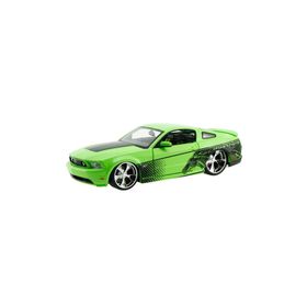 Maisto 2011 Ford Mustang Diecast 1:24 Kırmızı Model Araç