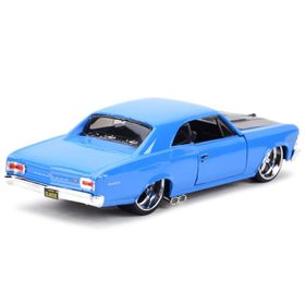 Maisto 31960 1966 Chevrolet Chevelle SS 396 1:24 Model Araç