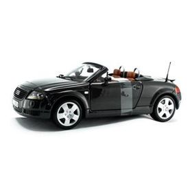 Maisto Audi Tt Roadster Araba 1:18 S/E Füme Model Araba