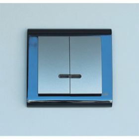 Makel Cellia Işıklı Komütatör Gümüş Füme Çerçeve Kapak
