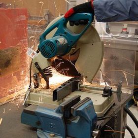 Makita 2414NB Gönye Kesim Makinası