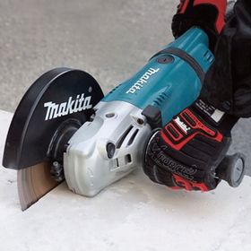 Makita GA7030 2400 W Taşlama Makinesi