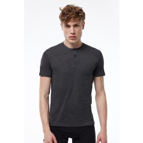 Malabadi Yaz Serinliği Siyah Düğmeli Erkek T-Shirt