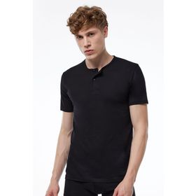 Malabadi Yaz Serinliği Siyah Düğmeli Erkek T-Shirt