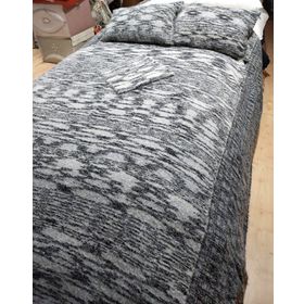 Mandaş Siyah Beyaz 280x260 cm Tavşan Tüyü Peluş El Dokuma Yumuşak Dokulu Çift Kişilik Yatak Örtüsü