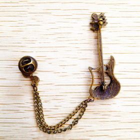Manuel Raymond GBV Gitar Eskitme Broş