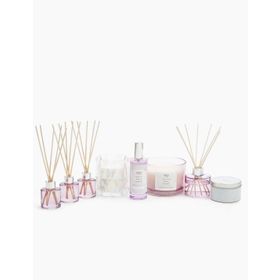 Marks & Spencer Yasemin Kokulu Mum