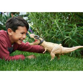 Mattel HNT62 Jurassic World Gürleyen Görkemli T-Rex Figürü