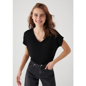 Mavi 166449-900 V Yaka Siyah Basic Kadın T-shirt