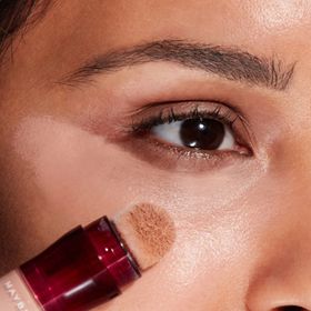 Maybelline Instant Age Rewind Eraser Eye 6.8 ml 00 İvory Göz Altı Kapatıcısı Concealer