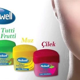 Mediwell 5 ml Çilekli Dudak Bakım Kremi
