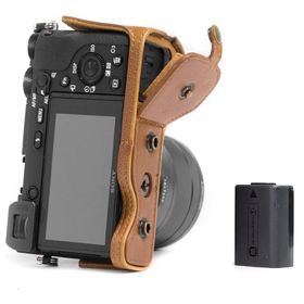 Megagear MG1016 Koyu Kahverengi Sony Alpha A6500 Fotoğraf Makinesi Çantası