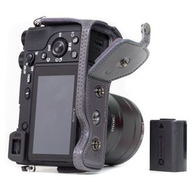 Megagear MG1118 Gri Sony Alpha A6500 Fotoğraf Makinesi Çantası