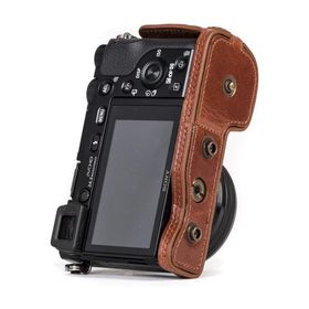 Megagear MG1237 Kahverengi Sony Alpha A6500 Fotoğraf Makinesi Çantası