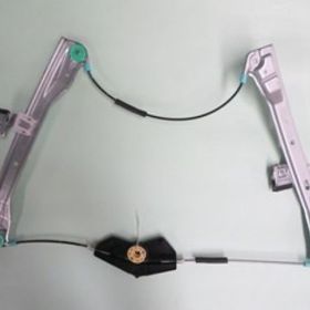 Mercedes C Class-W204 2007-2011 Sol Elektrikli Motorsuz Ön Cam Krikosu