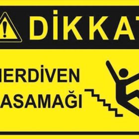 Merdiven Basamağı Uyarı Levhası