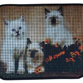 Miapet Elekli Desenli Üç Beyaz Kedi 60x45 cm Kedi Tuvalet Önü Paspası