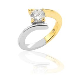 Midyat Nurtaş 201022855 Kristal Kesim Gold Kaplama 925 Ayar Tektaş Gümüş Yüzük