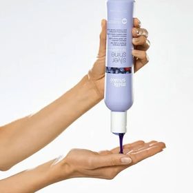 Milkshake Silver Shine Sarı ve Gümüş Saçlara Özel 300 ml Light Şampuan