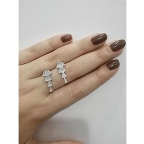 Mistik Silver Beyaz Baget Taşlı Gümüş Küpe
