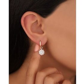 Mistik Silver Sallantılı Baget Taşlı Papatya Gümüş Küpe