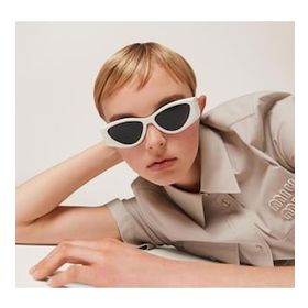 Miu Miu SMU06Y 142-5S0 Kadın Güneş Gözlüğü