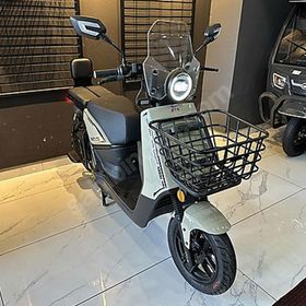 Mobilette Cary 10000 Elektrikli Krem Scooter