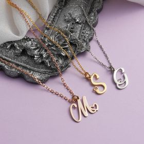 Mona Roza 925 Ayar Kişiye Özel Kalpli Harf Gümüş Kolye