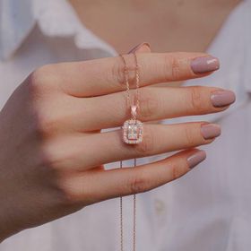 Mona Roza Baget Taşlı Rose Kaplama 925 Ayar Kadın Gümüş Kolye