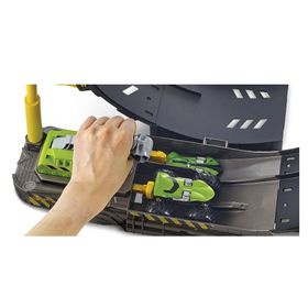 Monster Trucks GKY00 Efsane Çember Aksiyonu Oyun Seti