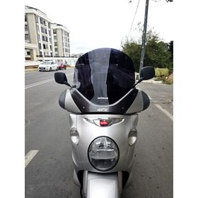 Motocam Aprilia Scarabeo 500 Ön Cam 49 cm 2003-2008 Model Siyah Renkli 4 mm Motosiklet Rüzgarlık