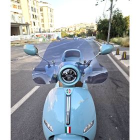 Motocam Arora AR50 Cappucino Ön Cam 2020-2026 Model 39 cm Füme Renkli 4 mm Aparatsız Motosiklet Rüzgarlık