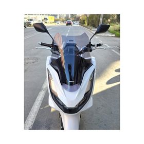 Motocam Honda PCX 2021-2024 Model 47 cm Füme Renkli 4 mm Spor Ön Cam Siperlik