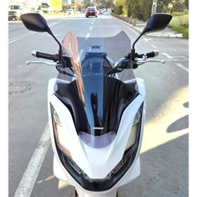 Motocam Honda PCX 2021-2024 Model 47 cm Füme Renkli 4 mm Spor Ön Cam Siperlik