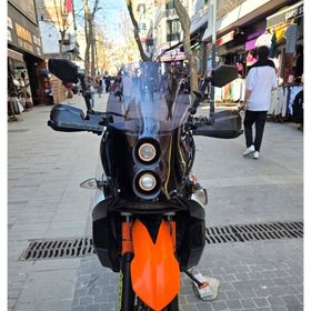 Motocam KTM 950-990 Adventure Kit Rally Ön Cam 2006-2013 Model 51 cm Füme Renkli 4 mm Motosiklet Rüzgarlık