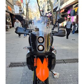 Motocam KTM 950-990 Adventure Kit Rally Ön Cam 2006-2013 Model 51 cm Şeffaf Renkli 4 mm Motosiklet Rüzgarlık