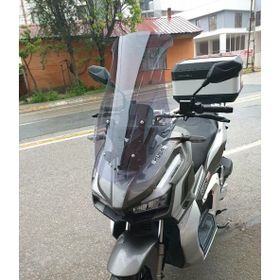 Motocam Küba Rubano 150 Ön Cam 2023-2026 Model 75 cm Füme Renkli 4 mm Uzun Motosiklet Rüzgarlık