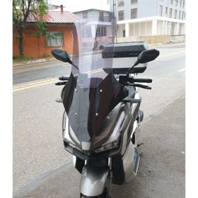 Motocam Küba Rubano 150 Ön Cam 2023-2026 Model 78 cm Füme Renkli 4 mm Uzun Motosiklet Rüzgarlık