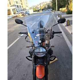 Motocam Moto Guzzi V7 Stone Ön Cam 2021-2023 Model 52 cm Şeffaf Renkli 4 mm Aparatsız Motosiklet Rüzgarlık