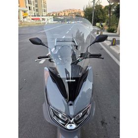 Motocam Motolüx MCX 125 Ön Cam 2024-2026 Model 68 cm Şeffaf Renkli 4 mm Motosiklet Rüzgarlık