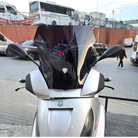 Motocam Piaggio X7 2007-2012 Model Uyumlu 43 cm Siyah Renkli 4 mm Ön Cam Siperlik