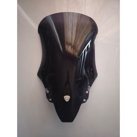 Motocam QJ SFT 900 Ön Cam 2023-2026 Model 61 cm Siyah Renkli 4 mm Motosiklet Rüzgarlık