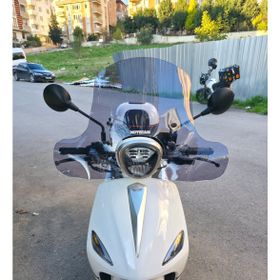 Motocam RKS Neon 125 Ön Cam 2023-2026 Model 45 cm Füme Renkli 4 mm Elcikli Aparatsız Motosiklet Rüzgarlık