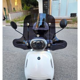 Motocam RKS VPS 125 Ön Cam 2022-2026 Model 42 cm Siyah Renkli 4 mm Elcikli Aparatsız Motosiklet Rüzgarlık