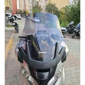 Motocam Suzuki Burgman 650 2001-2004 Model 60 cm Füme Renkli 4 mm Ön Cam Siperlik