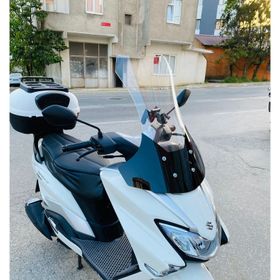 Motocam Suzuki Burgman Street EX 125 Ön Cam 2023-2026 Model 62 cm Şeffaf Renkli 4 mm Motosiklet Rüzgarlık