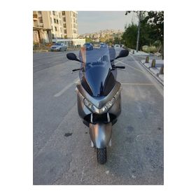 Motocam Suzuki Burgman UH 200 2006-2013 Model Uyumlu 61 cm Açık Füme Renkli 4 mm Ön Cam