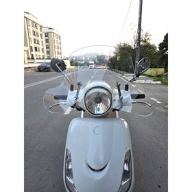 Motocam SYM Fiddle III 125 Ön Cam 2016-2022 Model 53 cm Şeffaf Renkli Elcikli Aparatsız Motosiklet Rüzgarlık