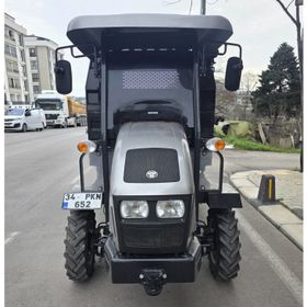 Motocam Tracar T 240 Ön Cam 2023-2026 Model 70-89 cm Siyah Renkli 4 mm Motosiklet Rüzgarlık