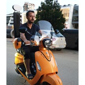 Motocam Yuki Gelato 150 Ön Cam 2023-2026 Model 43 cm Şeffaf Renkli 4 mm Aparatsız Motosiklet Rüzgarlık